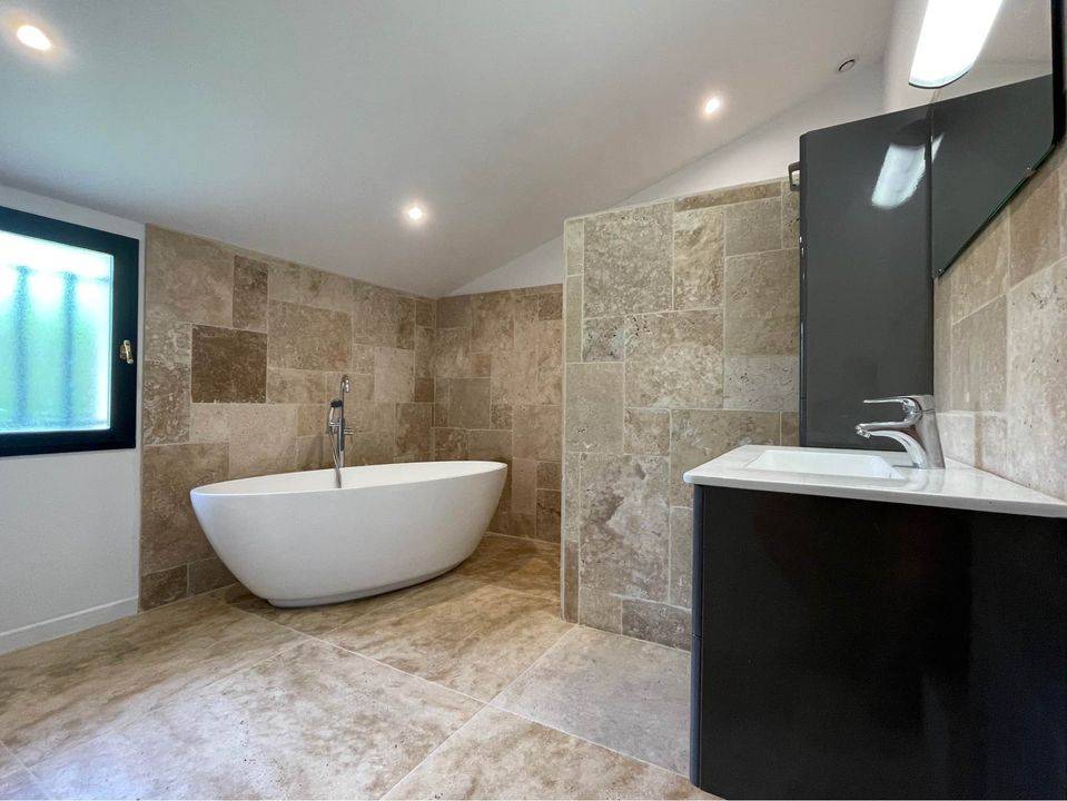 travertin mural multi-formats idéal salle de bain premier choix premium saint Remy de Provence