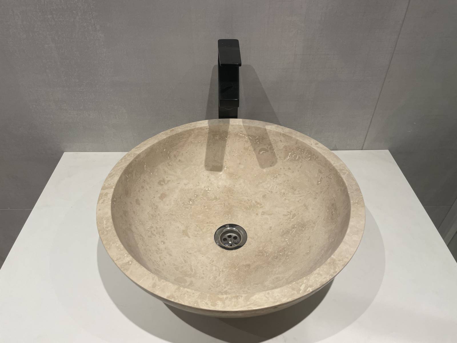 Vasque en travertin, pierre naturelle - Travertin véritable unibloc lave main idéal pour salle de bain Paris