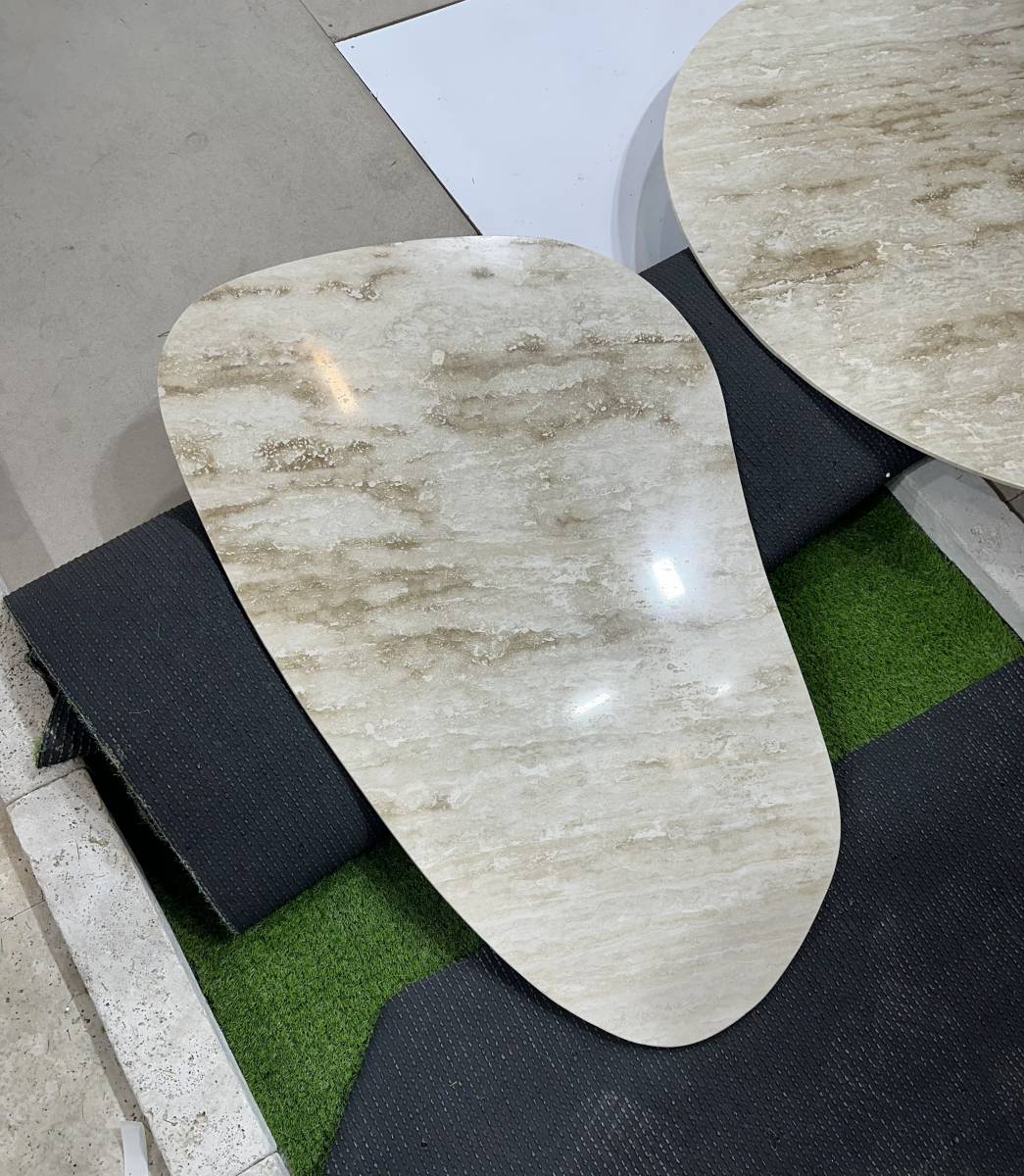 Table basse en Travertin Light vein cut à martigues , saint tropez , cannes